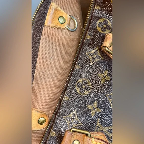 Louis Vuitton Speedy 30 Monogram Canvas - Picture 14 of 16
